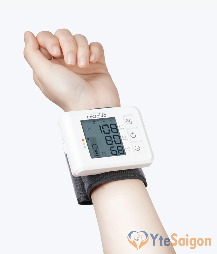 Máy đo huyết áp cổ tay Microlife W70